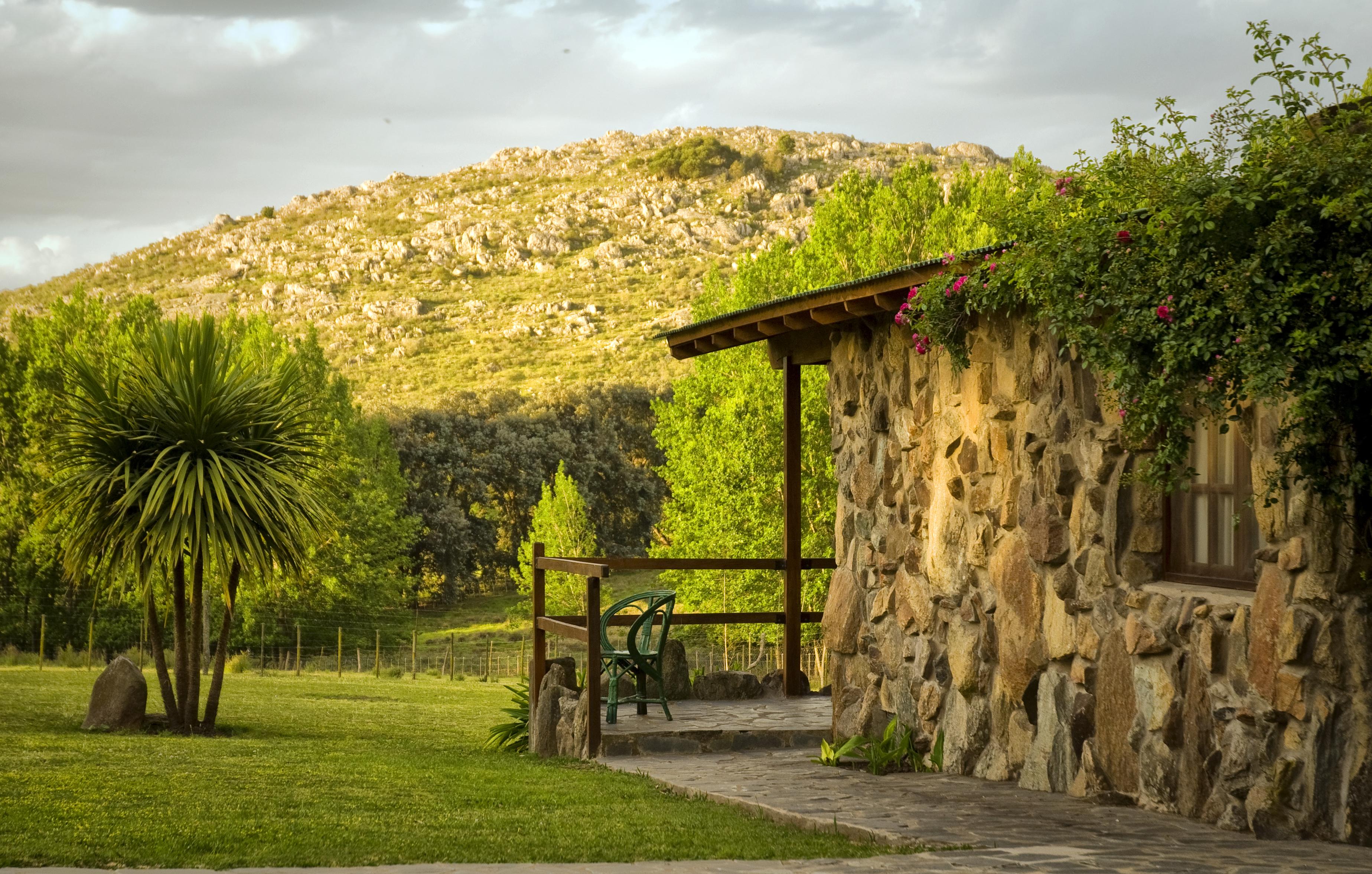 Hosteria & Spa De La Cascada Tandil Exterior photo